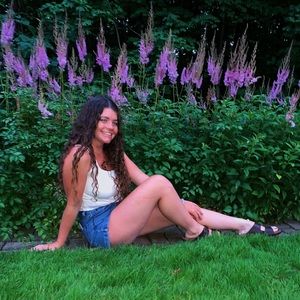 Meet your Posher, Grace